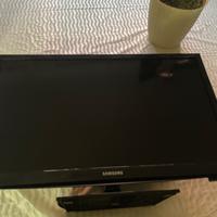 TV LCD Samsung 24’’