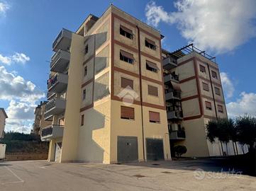3 LOCALI A LANUVIO