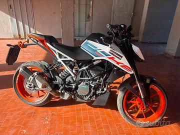 Duke 125