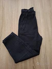 Jeans neri modello baggy a vita alta con elastico