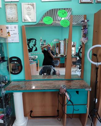 arredamento parrucchiera 