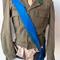 Giacchino camicia cravatta Alpini Taurinense 1957