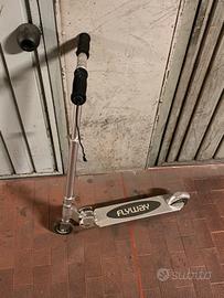 Monopattino per bambini