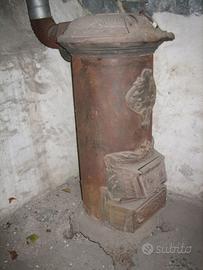Antica stufa in ghisa fine Ottocento