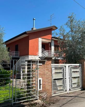 VILLA SINGOLA A MONTEMILETTO