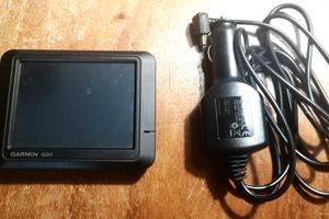 Navigatore Garmin Nuvi 245 caricatore Auto