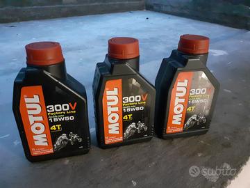 Olio Motul 300V