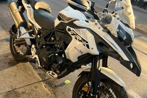 Benelli trk 502x