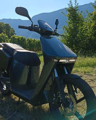 Scooter elettrico 125 WOW775