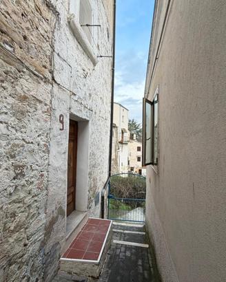 Casa indipendente - Via Perugia, Fossalto