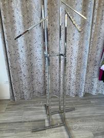 Appendi abiti ed accessori da negozio