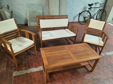 set tavolo e sedie da giardino