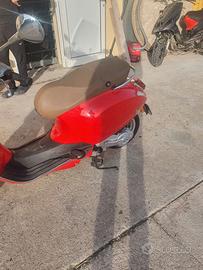 Vespa 50 Primavera  usata pochissimo