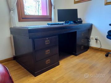 mobili d' ufficio della vecchia marina