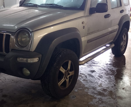 Cherokee 2.5 crd anno 2002