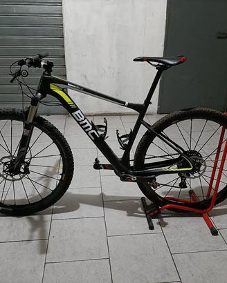 MTB marca BMC modello TE02