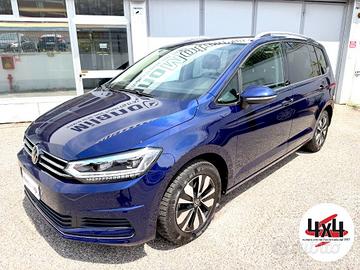 VOLKSWAGEN Touran 1.5 TSI ACT Move BlueMotion *7