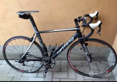 Bici full carbon sintesi m2