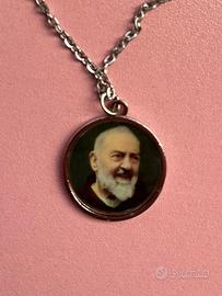 Ciondolo con catenina in acciaio Padre Pio