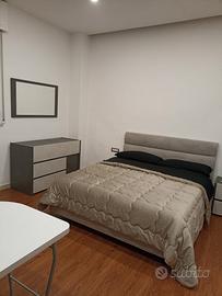 Stanza ammobiliata in coabitazione