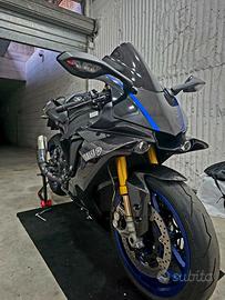 Yamaha R1M 2018 – Full Carbon –