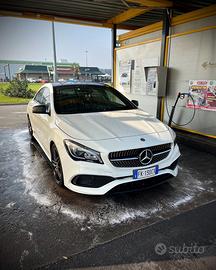 Mercedes cla 220 premium amg line
