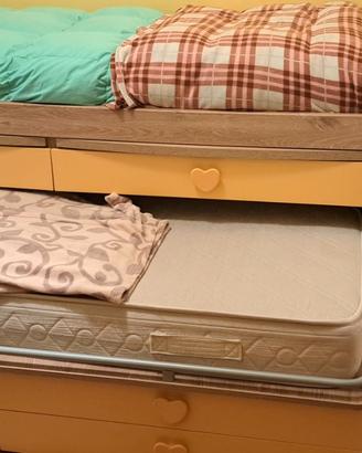 Letto doppio  con doppia scrivania+ consolle