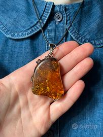 Ciondolo di Ambra