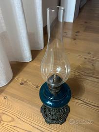 Antica lampada funzionante  160 €