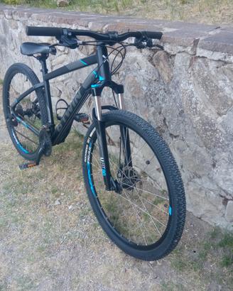 Mountain Bike B'TWIN Rockrider ST 520 