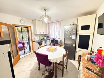 Villa di 135 m² con 4 locali a San Giacomo delle S