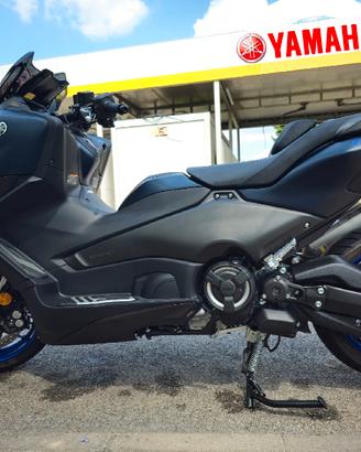 Tmax 560 
