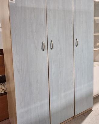 Codice: 269590 ARMADIO 3 ANTE COLORE ROVERE E CIE