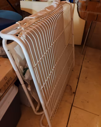 Fasciatoio a parete modello Ikea