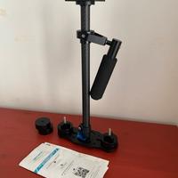 Flycam/stabilizer Neewer for videomaking