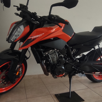 KTM Duke 790