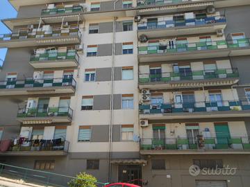Grande appartamento in via Tricomi
