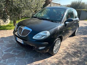 Lancia Ypsilon 1.3 Multijet 16V Argento
