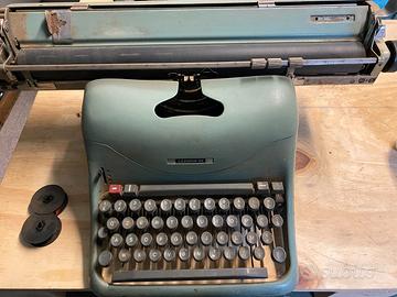 MACCHINA DA SCRIVERE VINTAGE OLIVETTI LEXICON 80