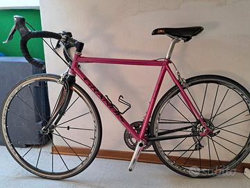 Grandis acciaio gruppo ultegra e fulcrum zero