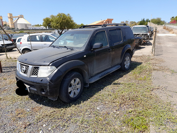 Nissan pathfinder 2.5 td 06 ricambi
