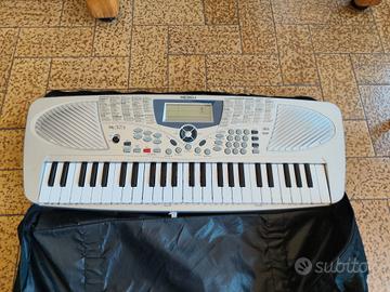 Tastiera Medeli + confezione 6 batterie 