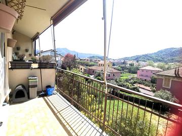 Appartamento di 80 m² con 3 locali e box auto a Se