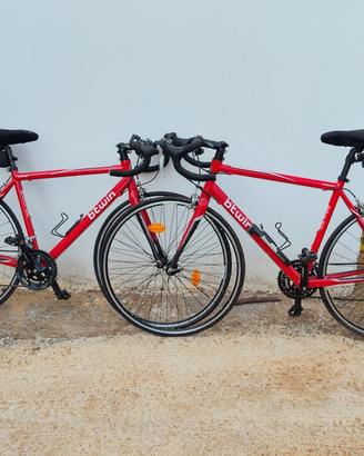 2 biciclette da corsa B’Twin Triban in carbonio