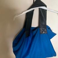 Borsa blu elettrico e nera marca terranova