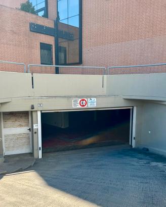 Garage 16 mq doppio accesso - S. BENEDETTO DEL TR