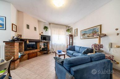 3 LOCALI A BARICELLA