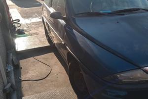 LANCIA Y ELEFANTINO 0 B 1999 0  PER RICAMBI