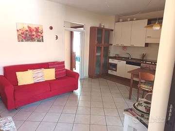 Appartamento arredato con terrazzo