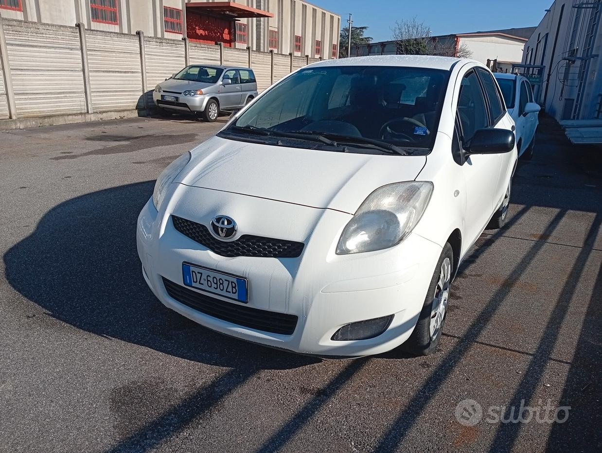 TOYOTA Yaris 2ª serie